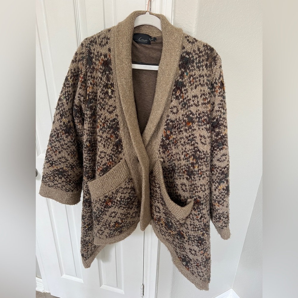 Women’s heavy woven sweater coat. Size small.